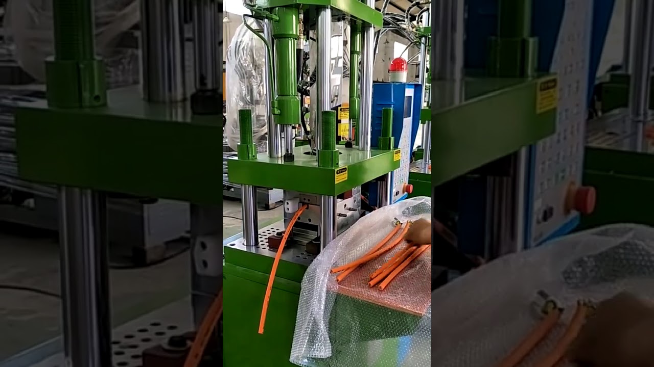 Au Standard 3扁針PVC塑料射出成型機450ST | 高效工業塑膠製造設備